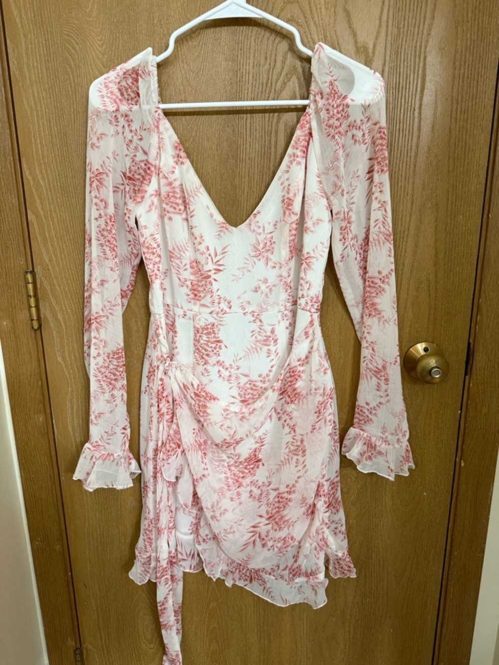 Saints+Secrets Women's Pink Floral Wrap Dress - V-Neck Long Sleeve